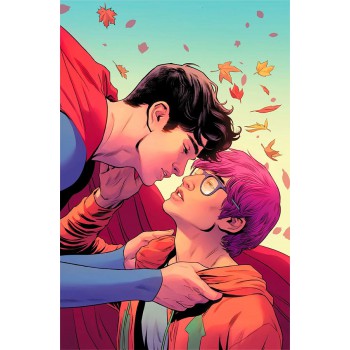 Superman - Volume 8 / 66 - Capa Variante Beijo