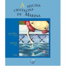 A Piscina Cristalina De Marina